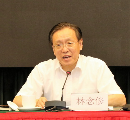 縱橫貫通，打造統(tǒng)一的公共資源交易平臺(tái)