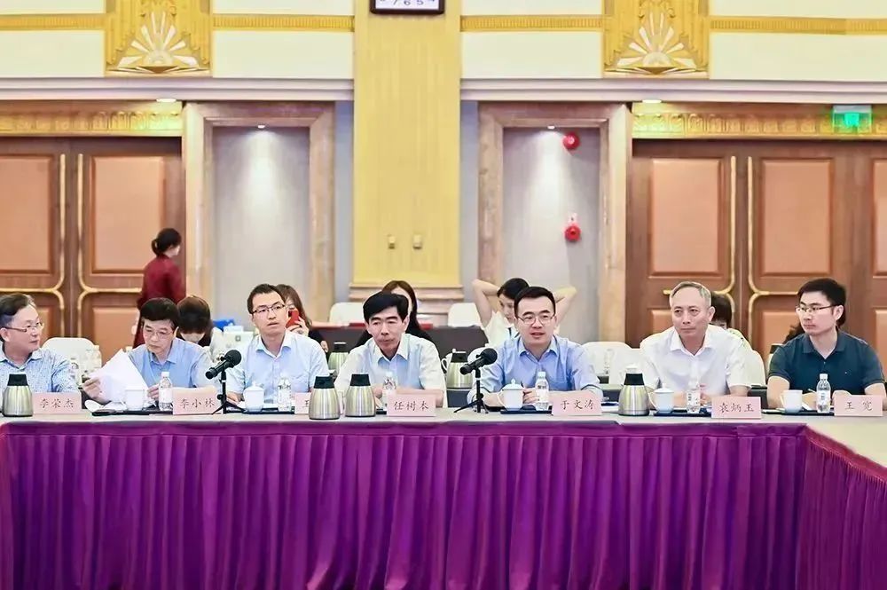 中國招標(biāo)投標(biāo)協(xié)會招標(biāo)代理機(jī)構(gòu)專業(yè)委員會換屆會議暨第三屆第一次工作會議在京成功召開