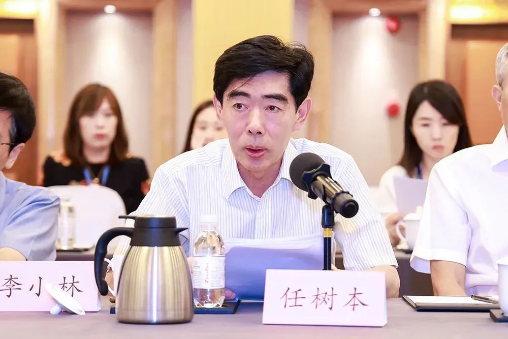 中國招標(biāo)投標(biāo)協(xié)會招標(biāo)代理機(jī)構(gòu)專業(yè)委員會換屆會議暨第三屆第一次工作會議在京成功召開